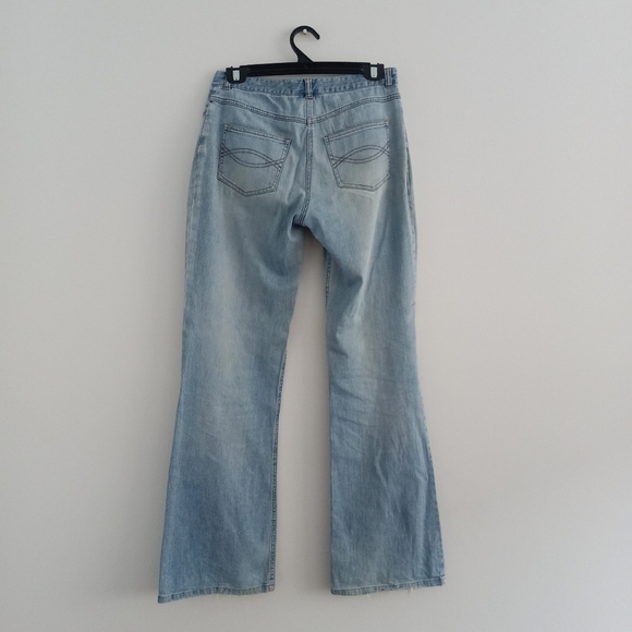 Crossroads Vintage Denim Bootleg Jeans - Picture 3 of 9
